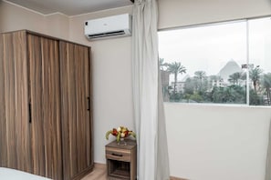Luxury Double Room, Desert View