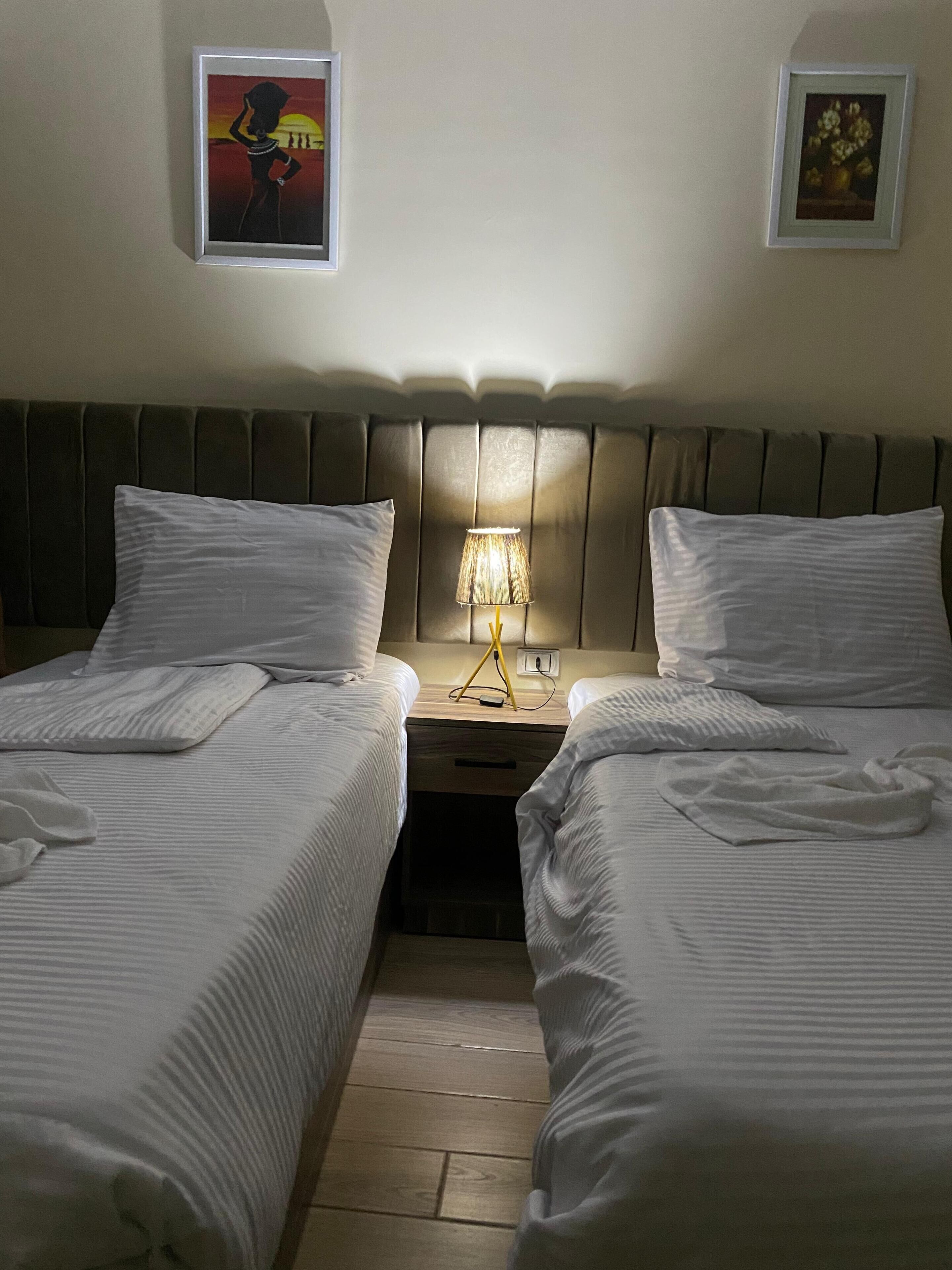 Foto - Night Pyramids Inn Hotel