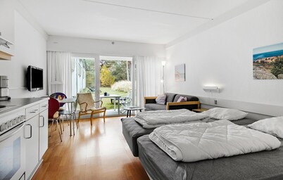 Cozy apartment in Nexø with WiFi