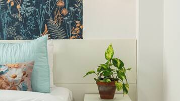 3 slaapkamers, een strijkplank/strijkijzer, wifi, beddengoed