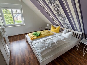 5 개의 침실, 각각 다르게 가구 비치, 다리미/다리미판