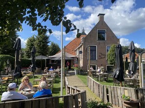 Bungalow | Buiten dineren