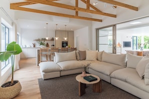 TV connectée, cheminée