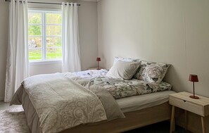 4 soverom, reiseseng for barn og wi-fi (inkludert)