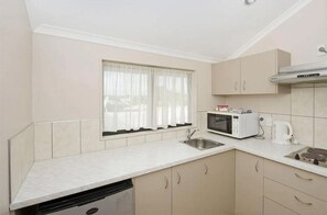 Chambre Familiale Double ou avec lits jumeaux | Cuisine privée