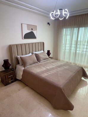 3 bedrooms, iron/ironing board, WiFi, bed sheets