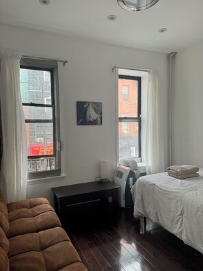 2 chambres, fer et planche à repasser, Wi-Fi, literie fournie