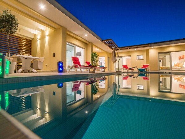 Mobile Home | Pool | Outdoor pool