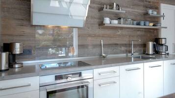 Mobile Home | Private kitchen