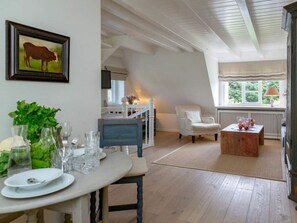 Mobile Home | Dining