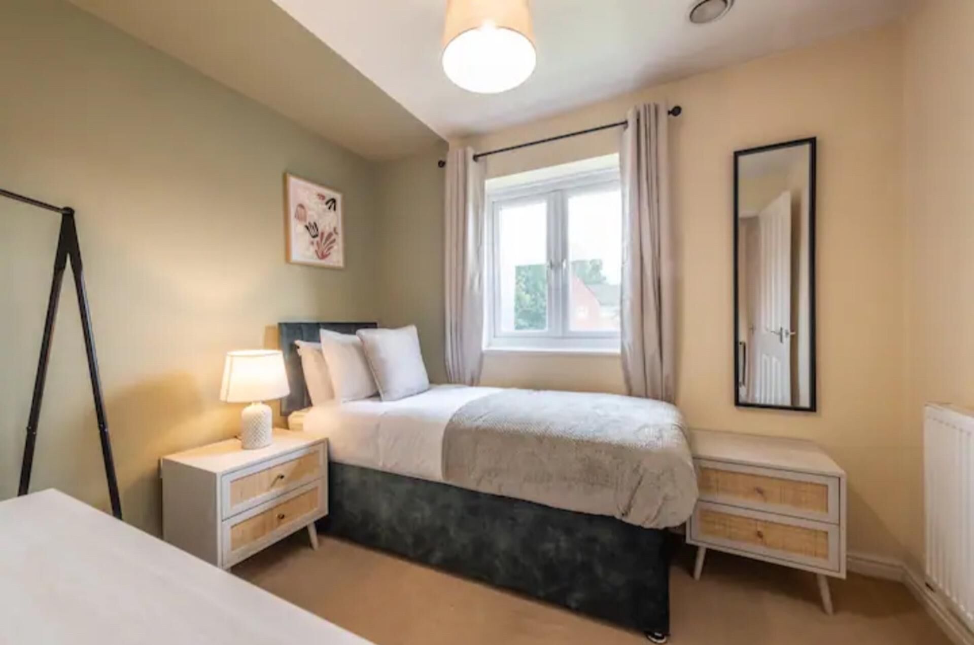 House | 4 bedrooms, iron/ironing board, free WiFi, bed sheets