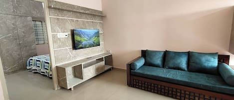 Apartment | Living area