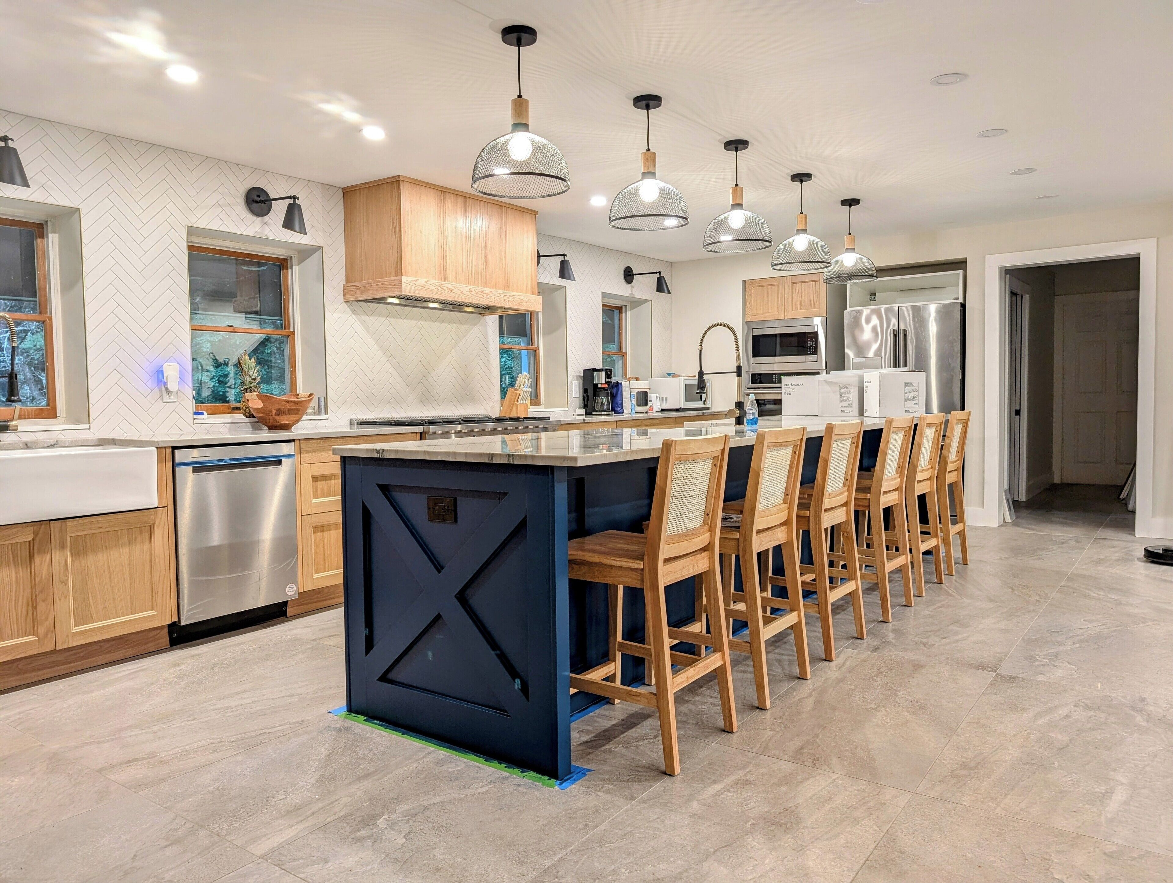 Micro-ondas, fogão, cooktop, lava-louças