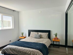 1 habitación, wifi y ropa de cama