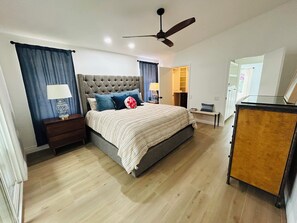 3 chambres, fer et planche à repasser, Wi-Fi gratuit, draps fournis