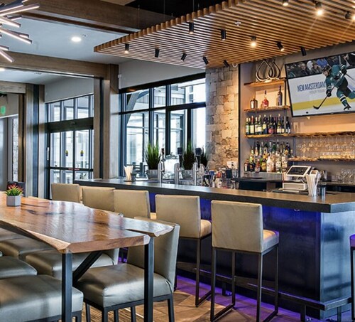 Ski in/Ski out.  Grand Colorado Peak 8! One bedroom. Sleeps 4. 