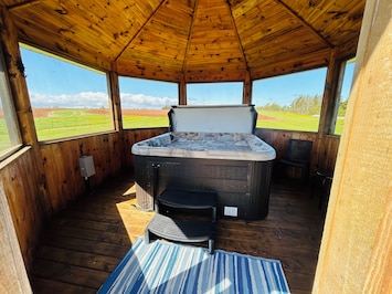 Bain à remous extérieur