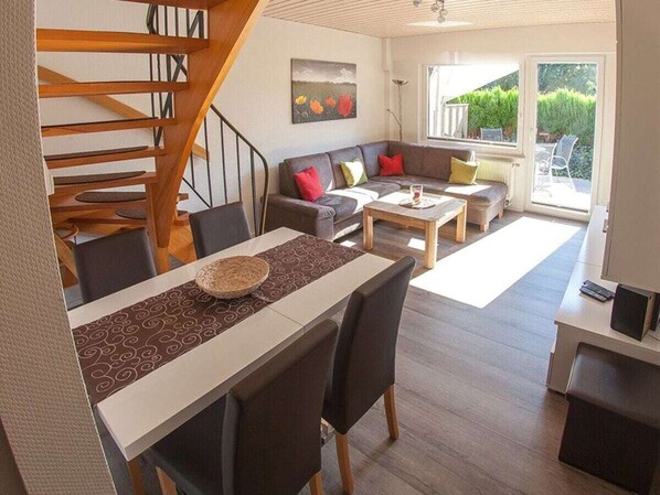 Living area - Wattloper Comfortable Holiday Residence (Varel)