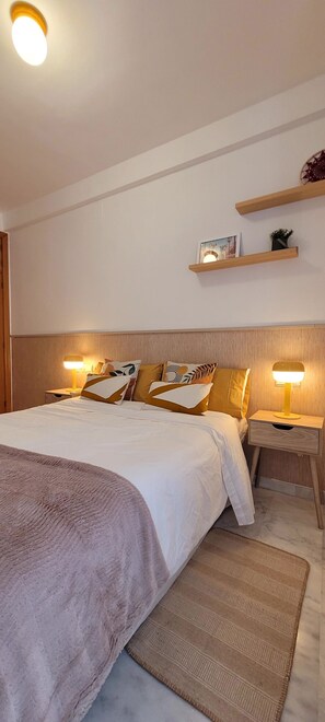 2 bedrooms, iron/ironing board, free WiFi, bed sheets
