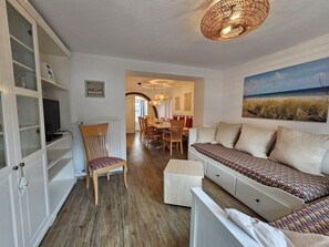 House | Living area - Raphael - "elvis Presley" (Timmendorfer Strand)