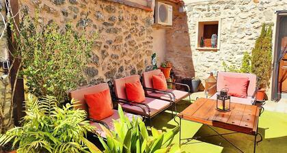 Country House 'Hacienda El Cencerro' with Private Pool, Wi-Fi and Air Conditioning