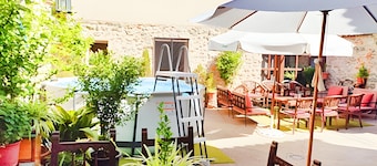 Country House 'Hacienda El Cencerro' with Private Pool, Wi-Fi and Air Conditioning