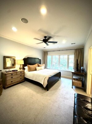4 bedrooms, WiFi, bed sheets