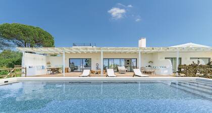 Villa 'Monte Da Torre' with Sea View, Wi-Fi and Air Conditioning