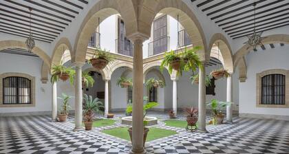 Exclusive Apartment in Palace with Balcony, Wi-Fi and Air Conditioning