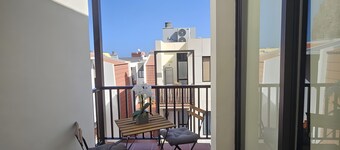 Apartment 'Judith's Oasis' with Sea View, Shared Pool and Wi-Fi