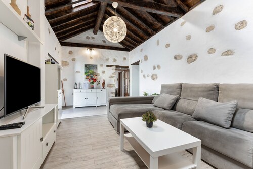 Ferienhaus 'Casa Doña Carmen' mit Bergblick, privater Terrasse und Wi-Fi