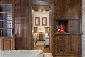 Fer et planche à repasser, accès au Wi-Fi (inclus), literie fournie