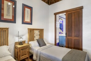 Iron/ironing board, free WiFi, bed sheets