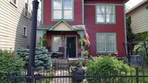 Exterior - Charming Home for Your Taylor Swift Concert Weekend! (Indianapolis)