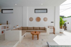 Basic Villa | Property grounds - Villa Mila (Cemagi)