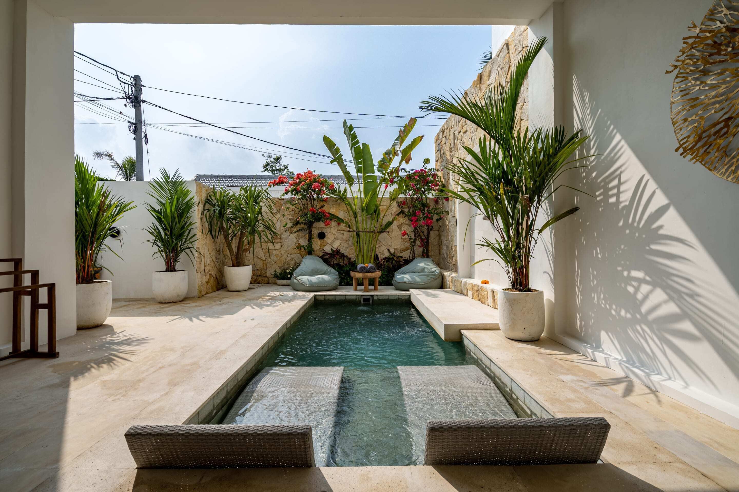 Vila básica | Piscina | Piscina externa