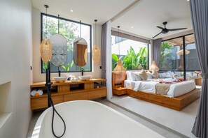 2 bedrooms, desk, laptop workspace, iron/ironing board - Villa Saya (Canggu)