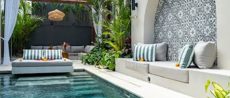 Basic Villa | Pool | Outdoor pool