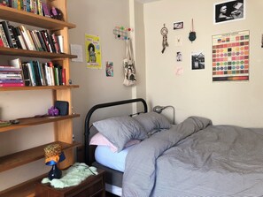 2 Schlafzimmer, BĂŒgeleisen/BĂŒgelbrett, WLAN, BettwĂ€sche