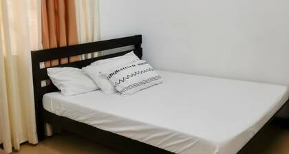 Charming bungalow with AC and WiFi in peaceful Angeles