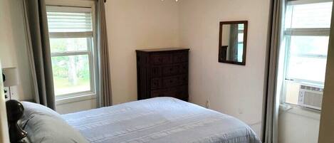 4 slaapkamers, een strijkplank/strijkijzer, wifi, beddengoed