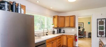 Spacious 4-bedroom house in State College