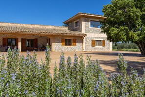 Exterior - Villa can Mel by Homevillas360 (Buger)