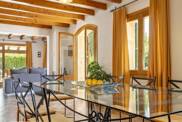 Dining - Villa Truc By home villas 360 (Pollensa)