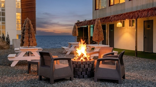 Gangneung Funny Group Pension