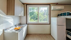 Habitació bàsica, 1 dormitori (Room 2-2) | 1 dormitori i wifi gratuïta 