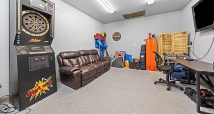 Charming 4 Bedroom with spectacular views of Moses Lake!