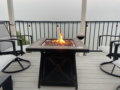 Charming 4 Bedroom with spectacular views of Moses Lake!