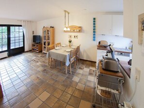 Private kitchen - Kern Comfortable Holiday Residence (Varel)