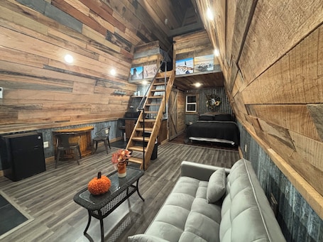 TV connectée. Peaceful secluded cabin located near Horseshoe Lake